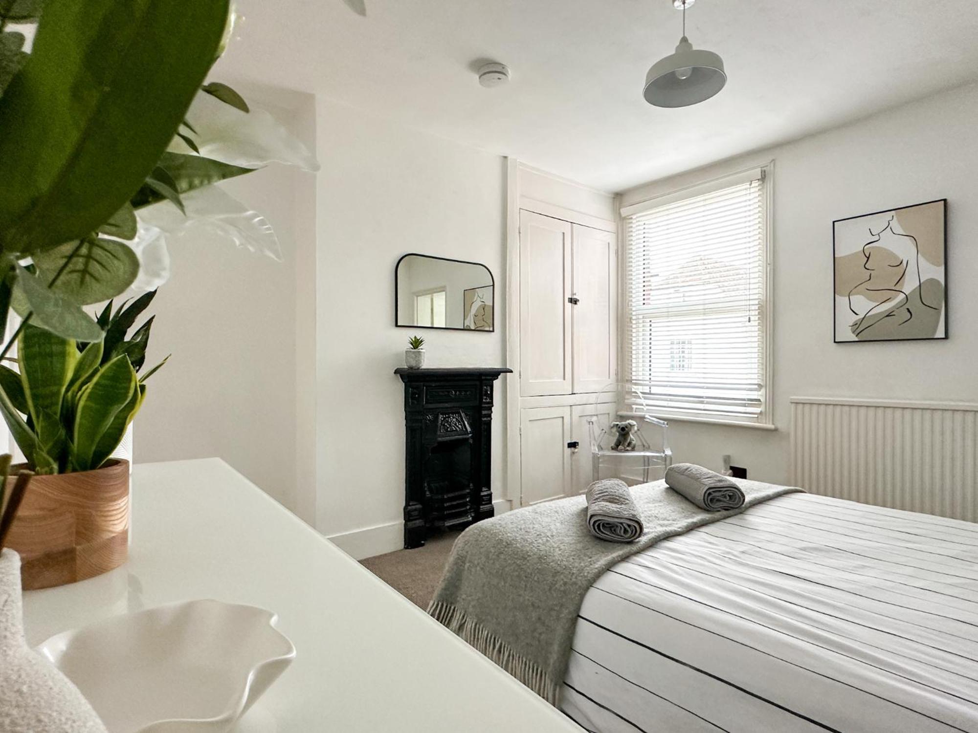 Love Lane - Cosy & Modern City Centre Guest Suite Canterbury Exterior photo